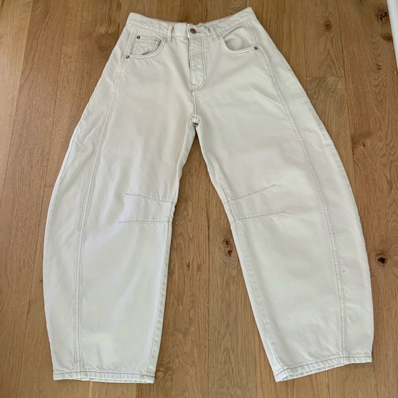 Spring Refresh 🌸 
Free People We The Free Good Luck Mid Rise Barrel
Jeans - Picture 4 of 9